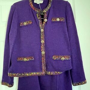 St. John Women’s Blazer / Jacket & Skirt Set